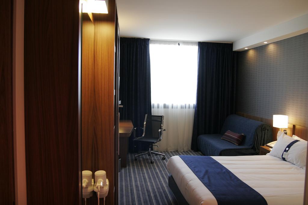דריו Holiday Inn Express Bilbao Airport, An Ihg Hotel מראה חיצוני תמונה